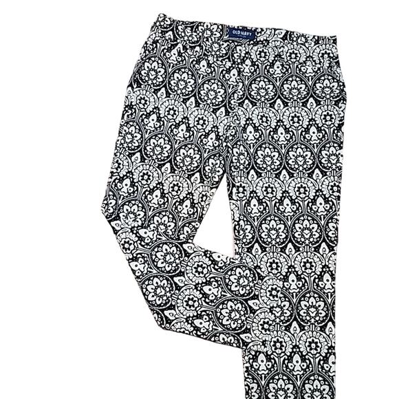 Old Navy Black & Cream Patterned Crop Pants Size 10 - Picture 1 of 8